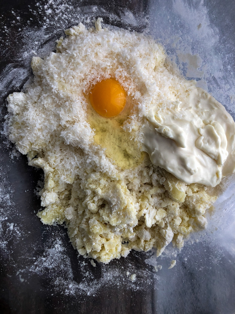 gnocchi allo stracchino con verza porro e speck preparazione gnocchi_1