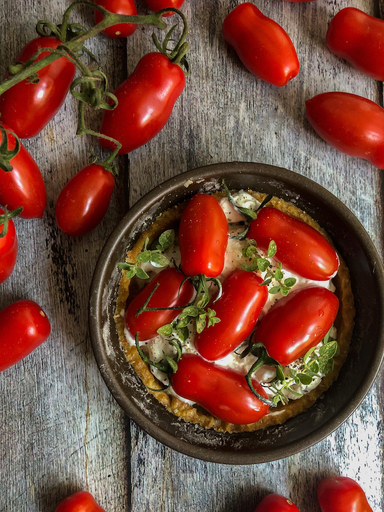 mini quiche ai pomodori datterini stracciatella maggiorana preparazion_1