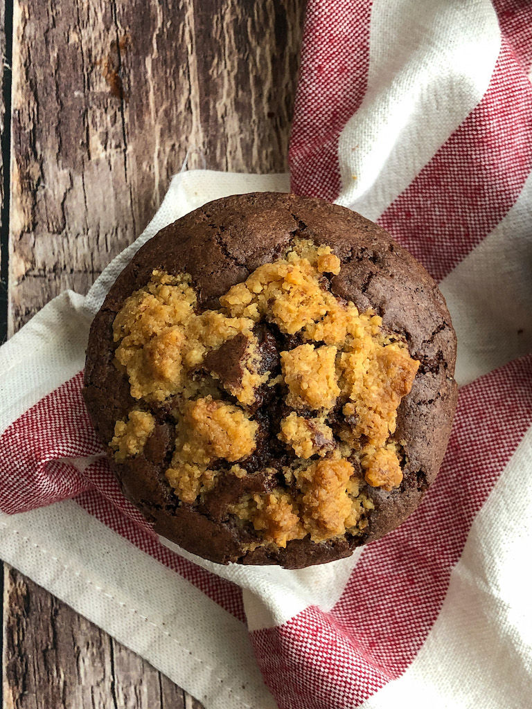 muffins al cioccolato e noci presentazione dettaglio