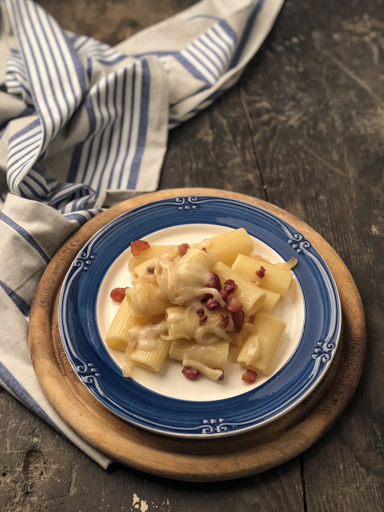 pasta alla gricia con variante gourmama presentazione