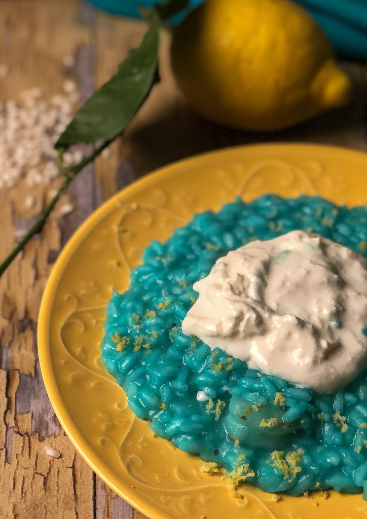 risotto turchese ai gamberi e burrata presentazione dettaglio